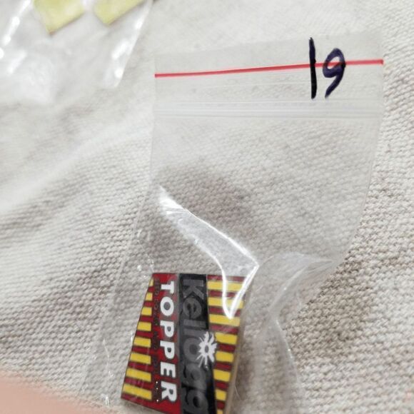 Kellogg Topper seed cover and soil prep vintage lapel pin 19 - Picture 2 of 3